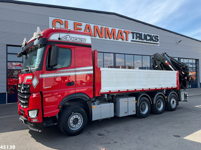 Mercedes-Benz Arocs 3263 8x4 Hiab 37 Tonmeter laadkraan + Fly-Jib - מזהיר, משאית מנוף: תמונה 4 Mercedes-Benz Arocs 3263 8x4 Hiab 37 Tonmeter laadkraan + Fly-Jib - מזהיר, משאית מנוף: תמונה 4