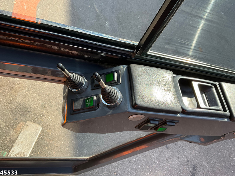 מטאטא כבישים Ravo 5-Serie 560 with 3-rd brush: תמונה 16