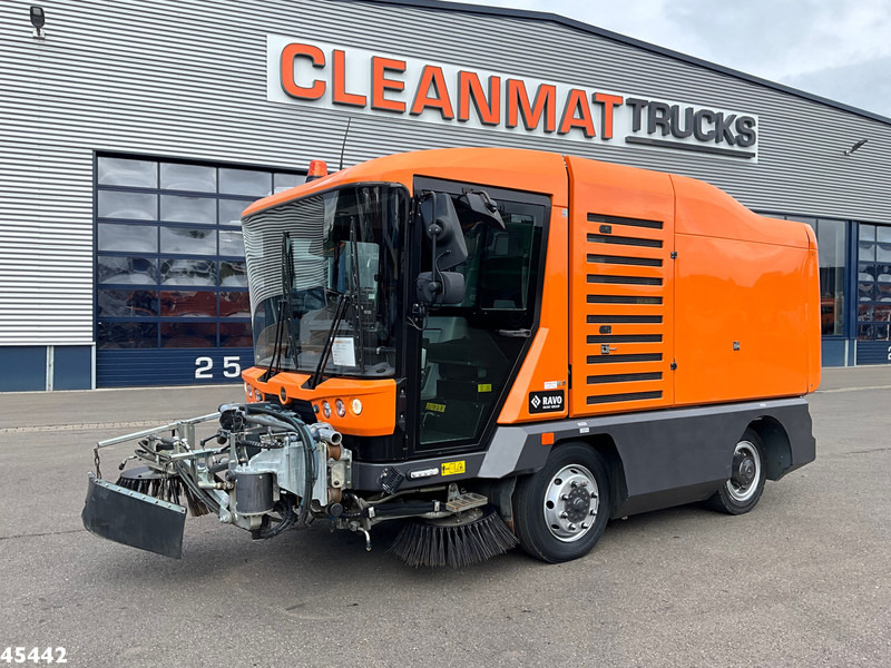 Ravo 540 CD Euro 6 with 3-rd brush - מטאטא כבישים: תמונה 2 Ravo 540 CD Euro 6 with 3-rd brush - מטאטא כבישים: תמונה 2