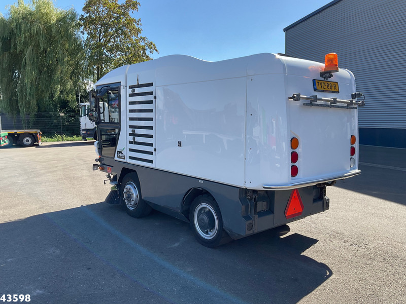 Ravo 540 - מטאטא כבישים: תמונה 4 Ravo 540 - מטאטא כבישים: תמונה 4