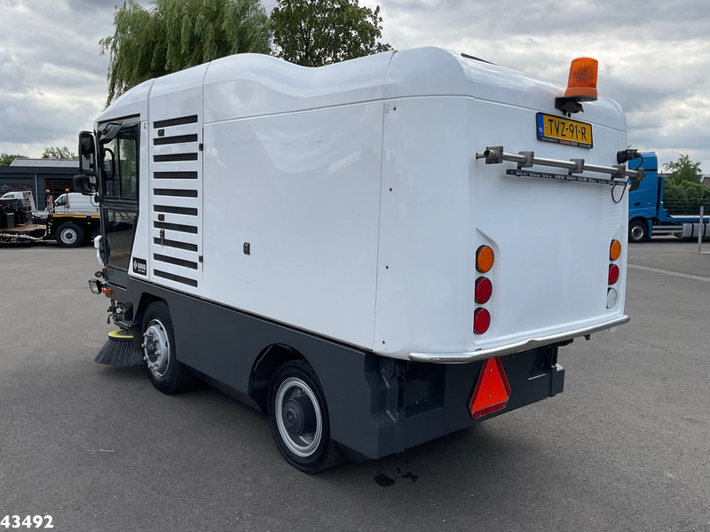 Ravo 540 - מטאטא כבישים: תמונה 5 Ravo 540 - מטאטא כבישים: תמונה 5