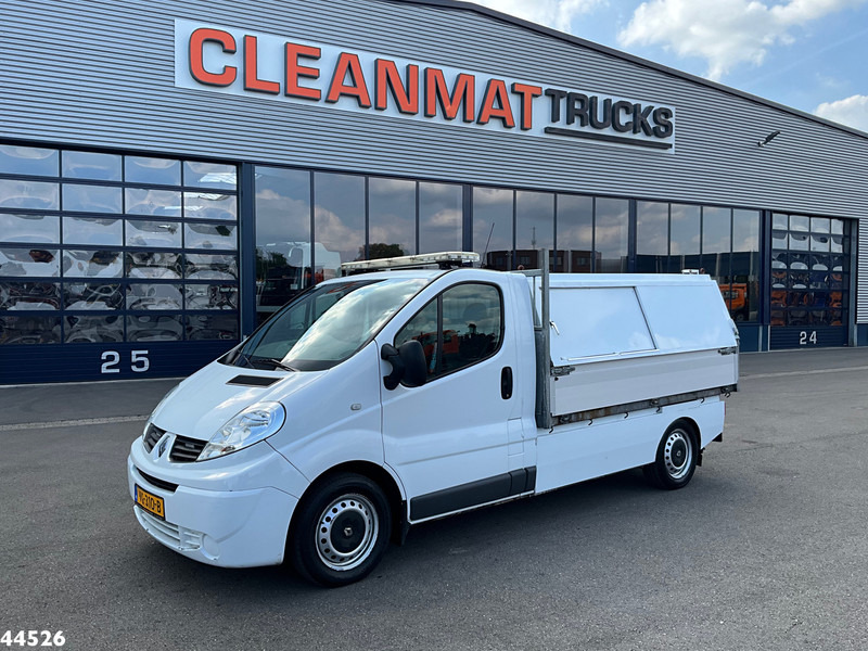 Renault Trafic 2.0 dCi Veeg-vuil kipper - משאית אשפה: תמונה 2 Renault Trafic 2.0 dCi Veeg-vuil kipper - משאית אשפה: תמונה 2