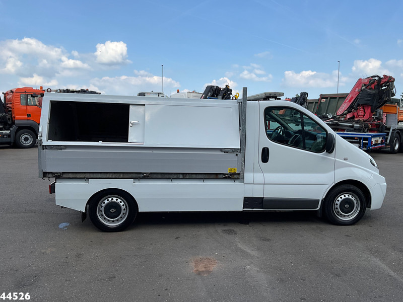 Renault Trafic 2.0 dCi Veeg-vuil kipper - משאית אשפה: תמונה 4 Renault Trafic 2.0 dCi Veeg-vuil kipper - משאית אשפה: תמונה 4