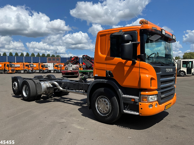 Scania P 280 6x2 Chassis Cabine with PTO Just 218.646 km! - משאית עם שלדת תא: תמונה 5 Scania P 280 6x2 Chassis Cabine with PTO Just 218.646 km! - משאית עם שלדת תא: תמונה 5