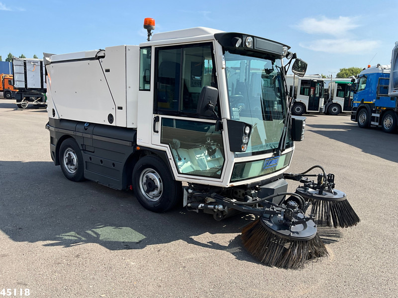 Schmidt Swingo Compact 200 Euro 6 - מטאטא כבישים: תמונה 4 Schmidt Swingo Compact 200 Euro 6 - מטאטא כבישים: תמונה 4
