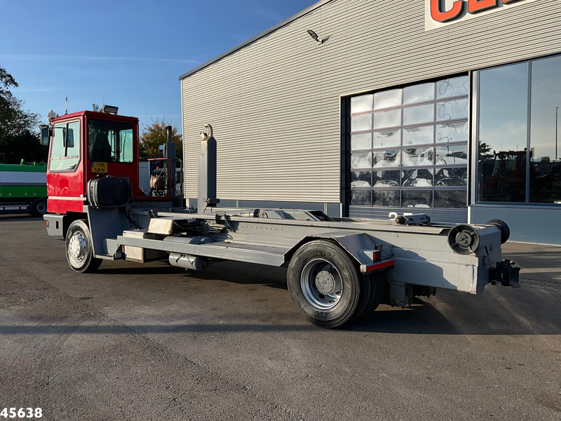 Terberg YT180 VDL 25 Ton haakarmsysteem - משאית הרמת וו: תמונה 4 Terberg YT180 VDL 25 Ton haakarmsysteem - משאית הרמת וו: תמונה 4