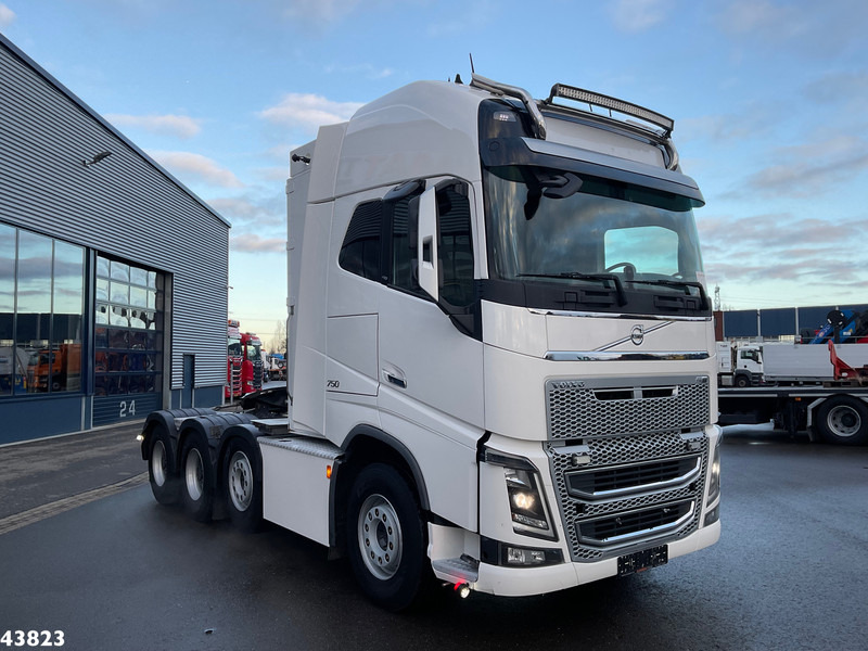 Volvo FH 16.750 8x4 Euro 6 Tridem Hydrauliek - יחידת טרקטור: תמונה 3 Volvo FH 16.750 8x4 Euro 6 Tridem Hydrauliek - יחידת טרקטור: תמונה 3