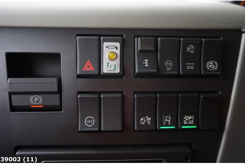 משאית אשפה Volvo FM 330: תמונה 11