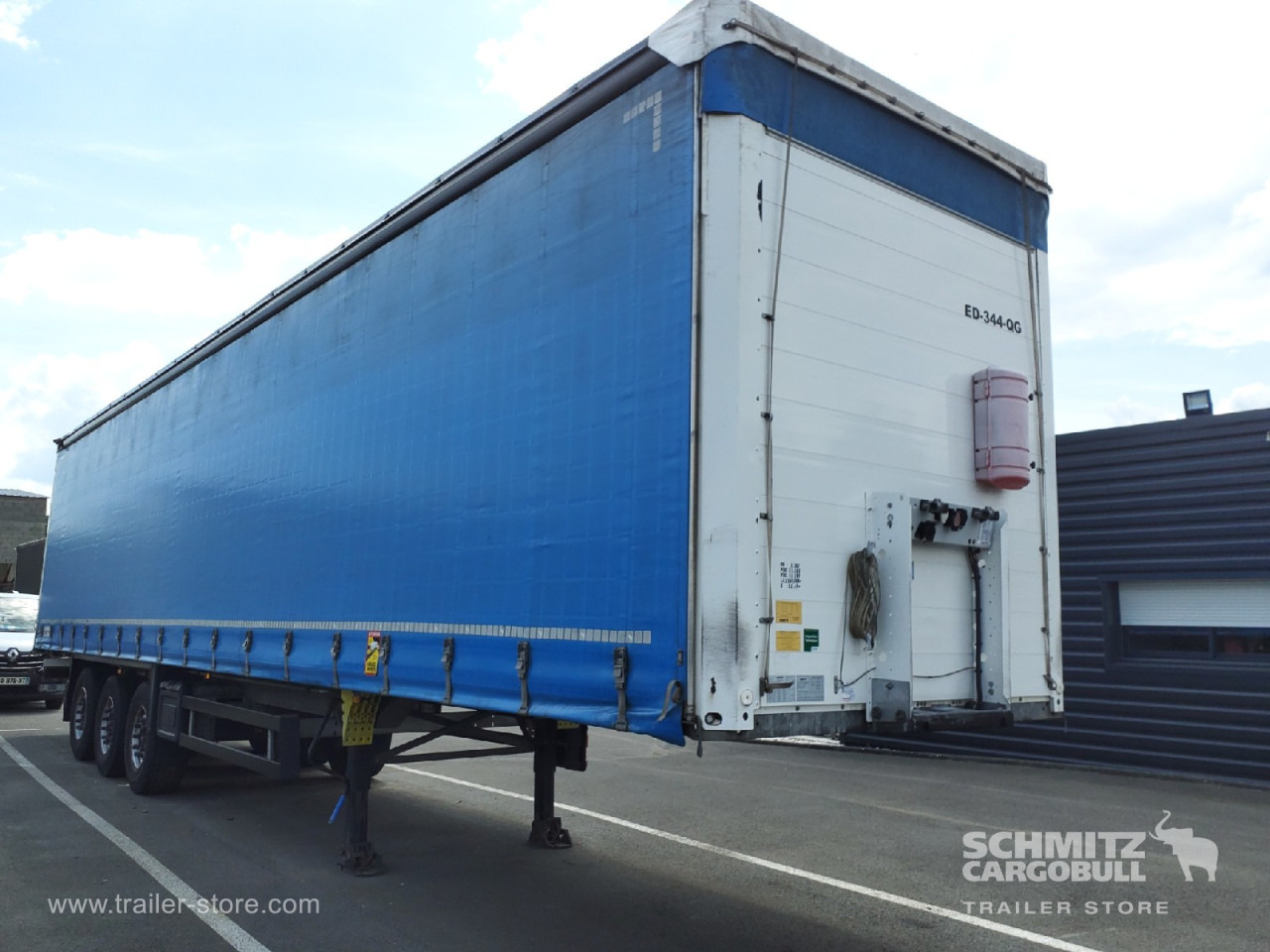 SCHMITZ Curtainsider Standard - סמיטריילר עם וילונות צד: תמונה 1 SCHMITZ Curtainsider Standard - סמיטריילר עם וילונות צד: תמונה 1