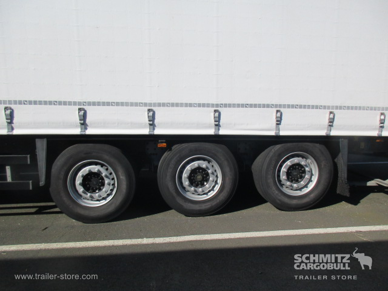 SCHMITZ Curtainsider Standard - סמיטריילר עם וילונות צד: תמונה 3 SCHMITZ Curtainsider Standard - סמיטריילר עם וילונות צד: תמונה 3