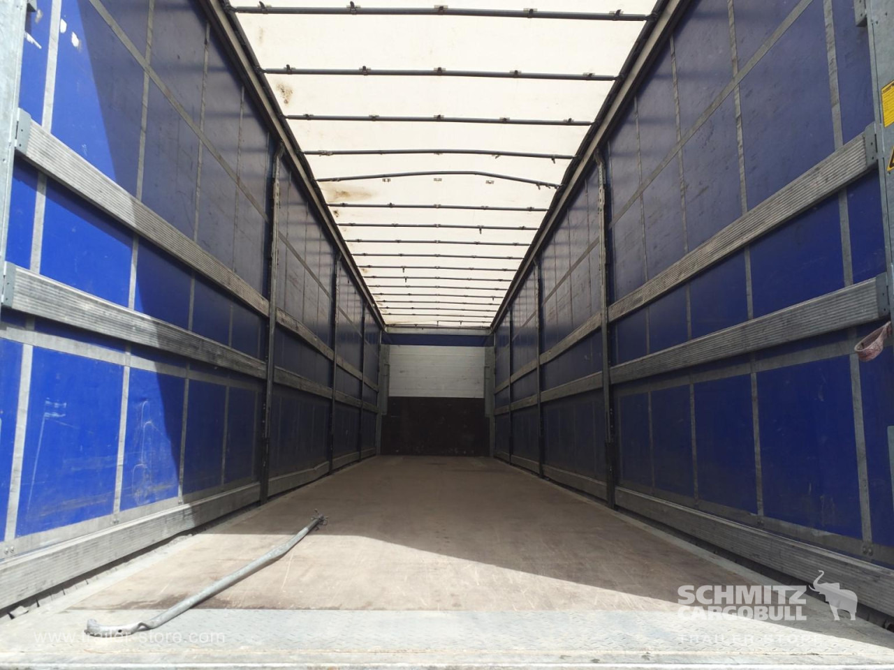 SCHMITZ Curtainsider Standard - סמיטריילר עם וילונות צד: תמונה 4 SCHMITZ Curtainsider Standard - סמיטריילר עם וילונות צד: תמונה 4