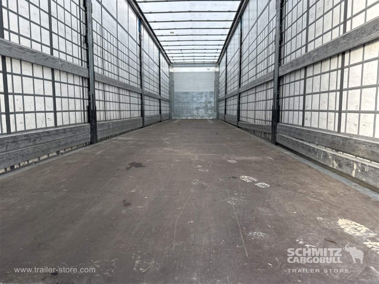 SCHMITZ Curtainsider Standard - סמיטריילר עם וילונות צד: תמונה 3 SCHMITZ Curtainsider Standard - סמיטריילר עם וילונות צד: תמונה 3