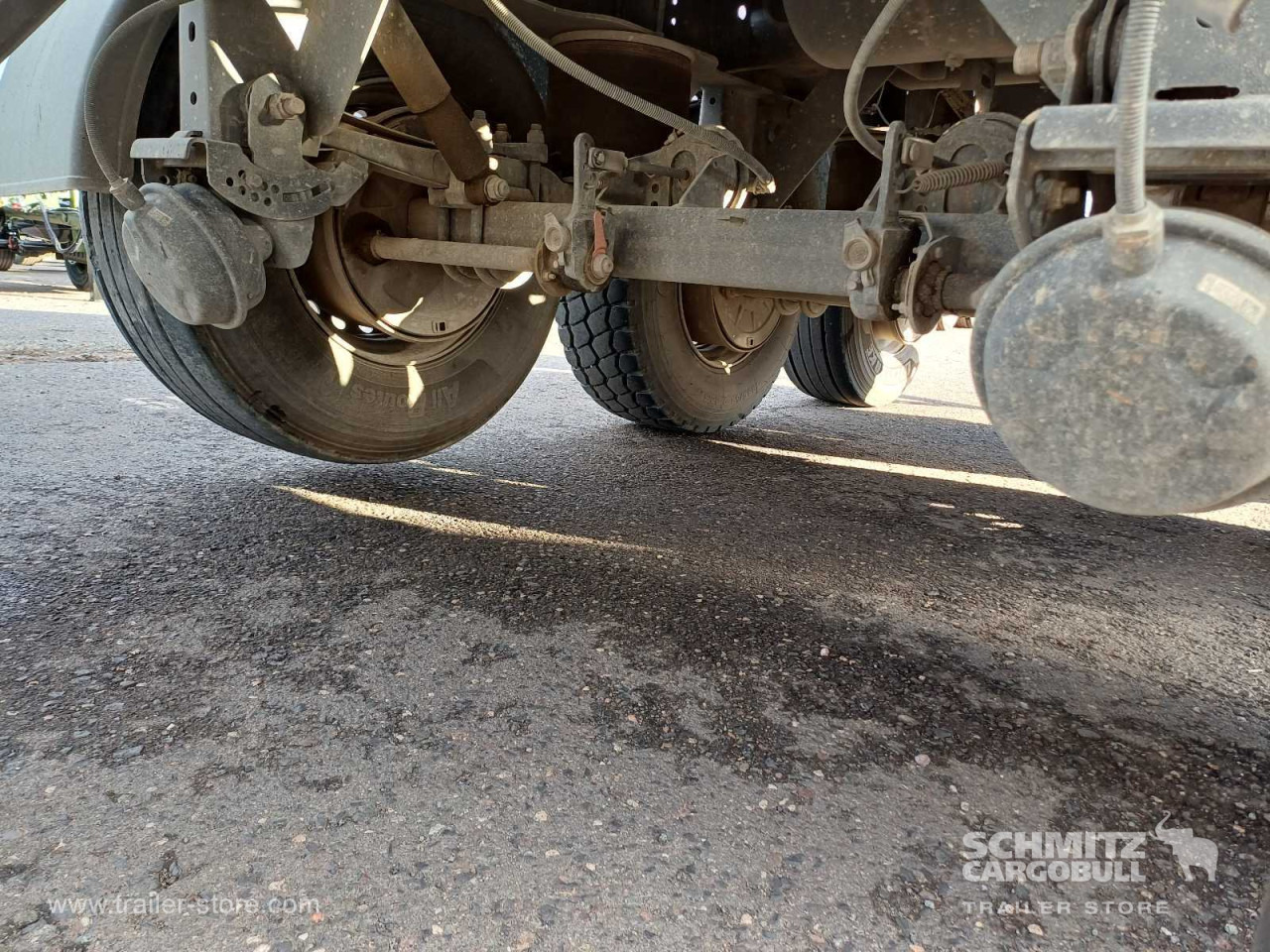 MEILLER Auflieger Kipper Stahlrundmulde 26m³ - סמיטריילר עם מזהיר: תמונה 2 MEILLER Auflieger Kipper Stahlrundmulde 26m³ - סמיטריילר עם מזהיר: תמונה 2