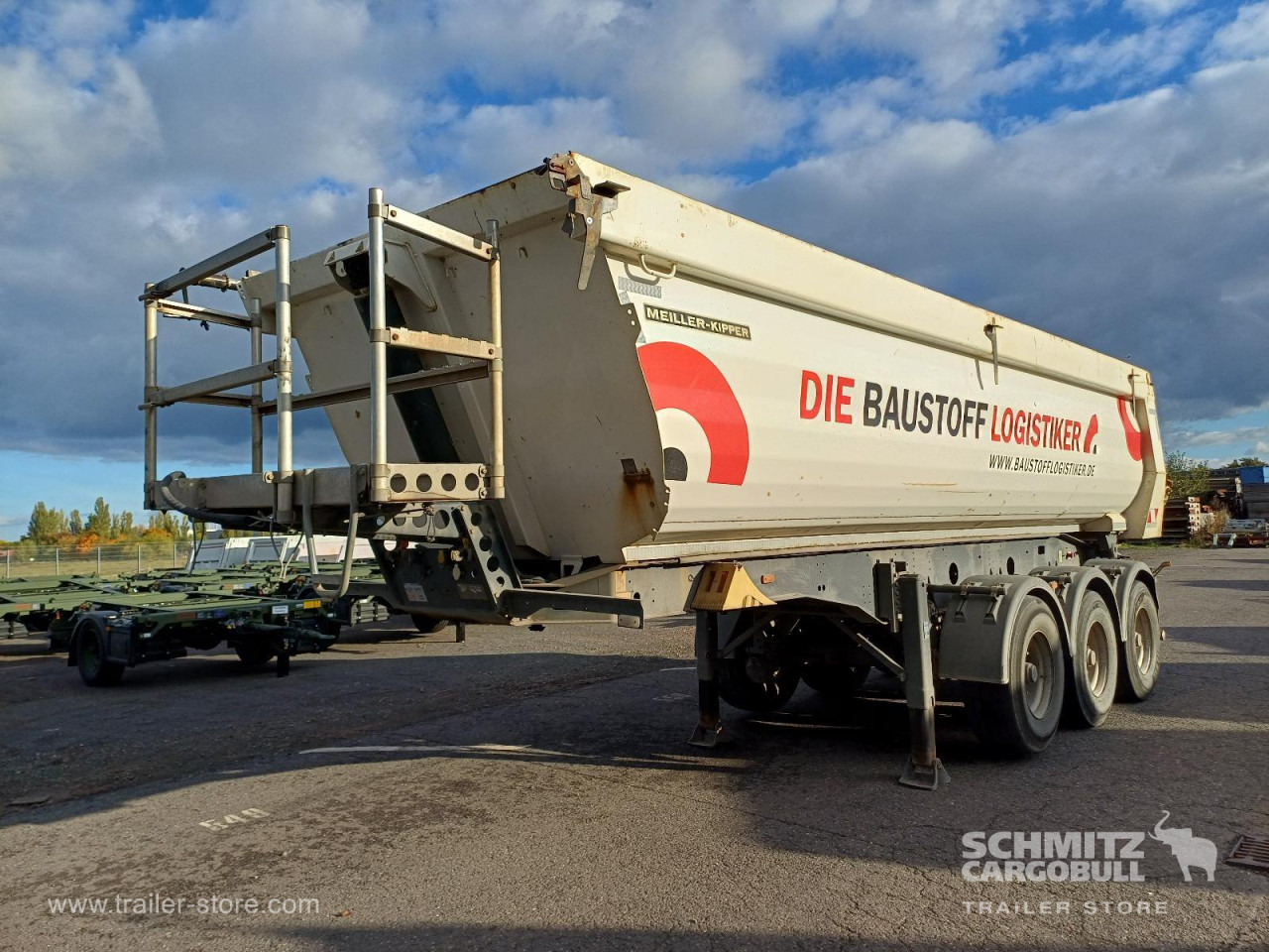 MEILLER Auflieger Kipper Stahlrundmulde 26m³ - סמיטריילר עם מזהיר: תמונה 5 MEILLER Auflieger Kipper Stahlrundmulde 26m³ - סמיטריילר עם מזהיר: תמונה 5