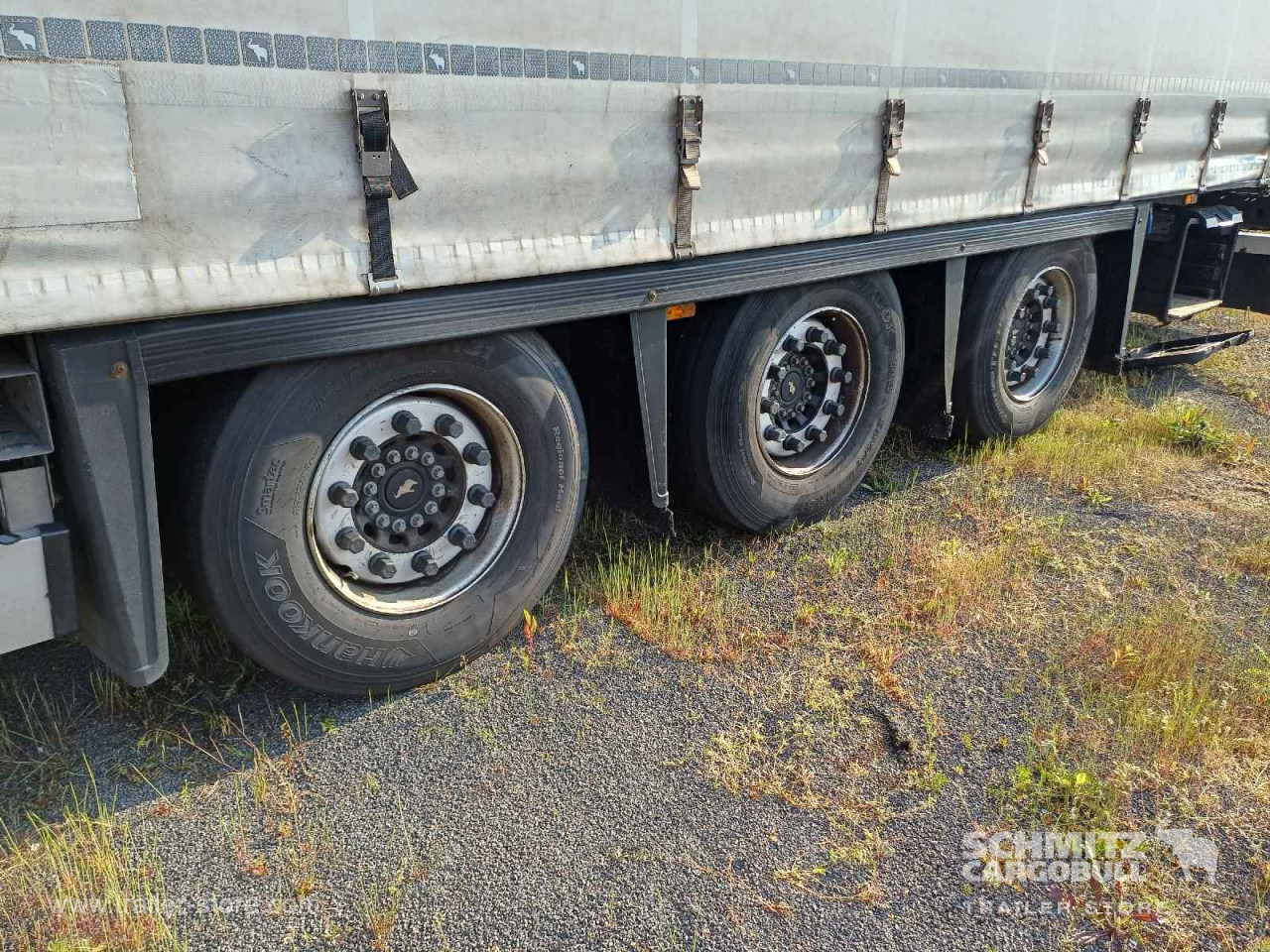 SCHMITZ Auflieger Curtainsider Mega - סמיטריילר עם וילונות צד: תמונה 3 SCHMITZ Auflieger Curtainsider Mega - סמיטריילר עם וילונות צד: תמונה 3