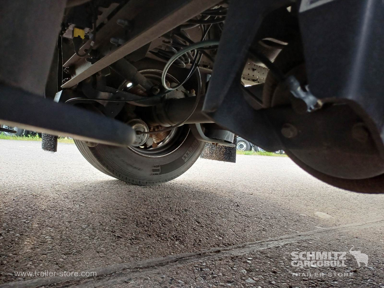 SCHMITZ Auflieger Curtainsider Standard - סמיטריילר עם וילונות צד: תמונה 5 SCHMITZ Auflieger Curtainsider Standard - סמיטריילר עם וילונות צד: תמונה 5