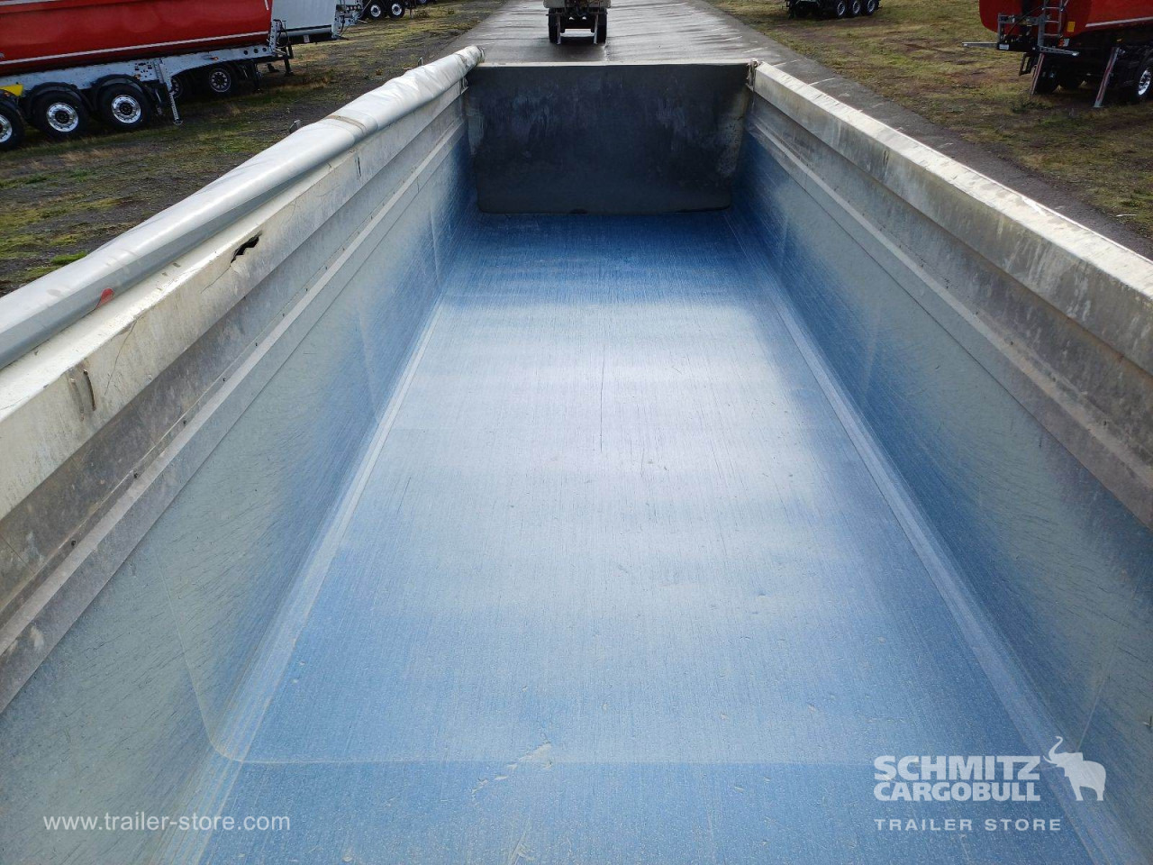 SCHMITZ Auflieger Kipper Alukastenmulde 24m³ - סמיטריילר עם מזהיר: תמונה 5 SCHMITZ Auflieger Kipper Alukastenmulde 24m³ - סמיטריילר עם מזהיר: תמונה 5
