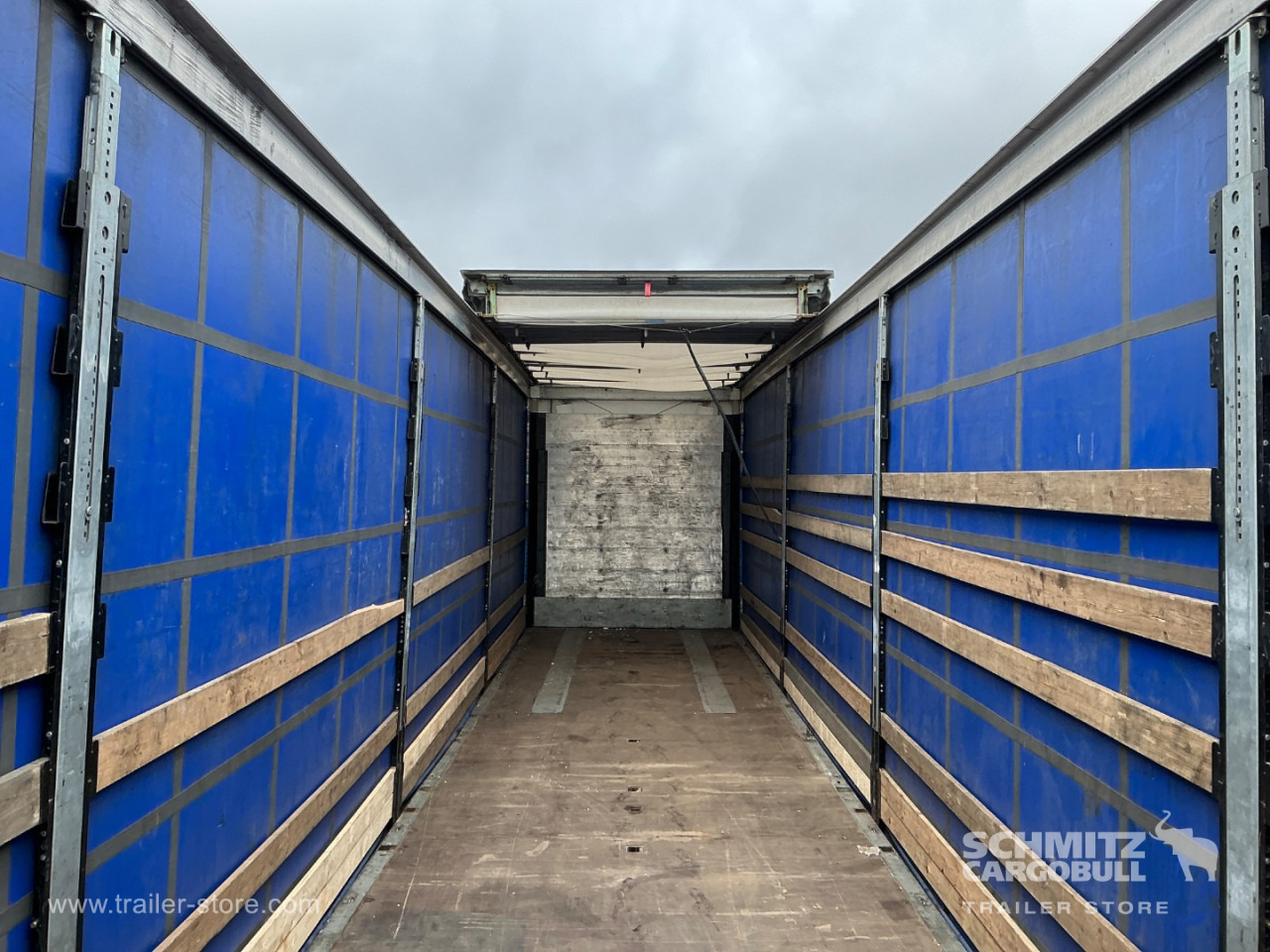 SCHMITZ Curtainsider Mega - סמיטריילר עם וילונות צד: תמונה 5 SCHMITZ Curtainsider Mega - סמיטריילר עם וילונות צד: תמונה 5