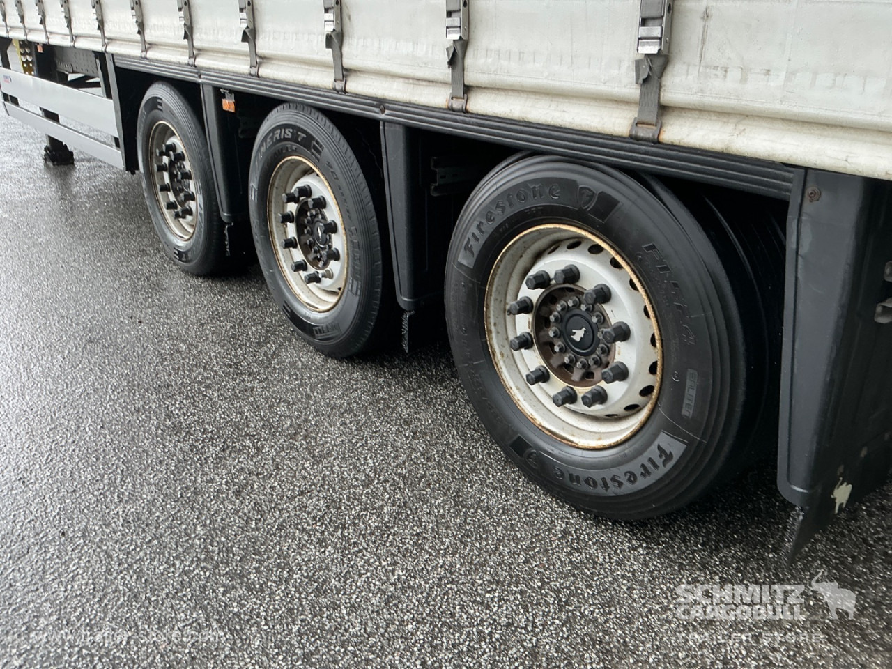 SCHMITZ Curtainsider Standard - סמיטריילר עם וילונות צד: תמונה 3 SCHMITZ Curtainsider Standard - סמיטריילר עם וילונות צד: תמונה 3