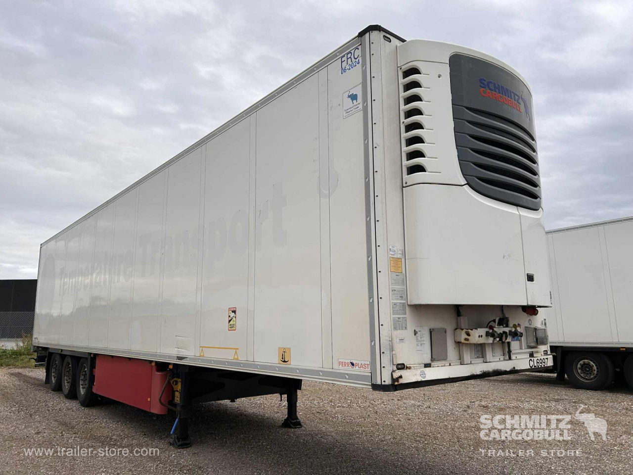 SCHMITZ Reefer Standard Double deck - סמיטריילר איזותרמי: תמונה 1 SCHMITZ Reefer Standard Double deck - סמיטריילר איזותרמי: תמונה 1