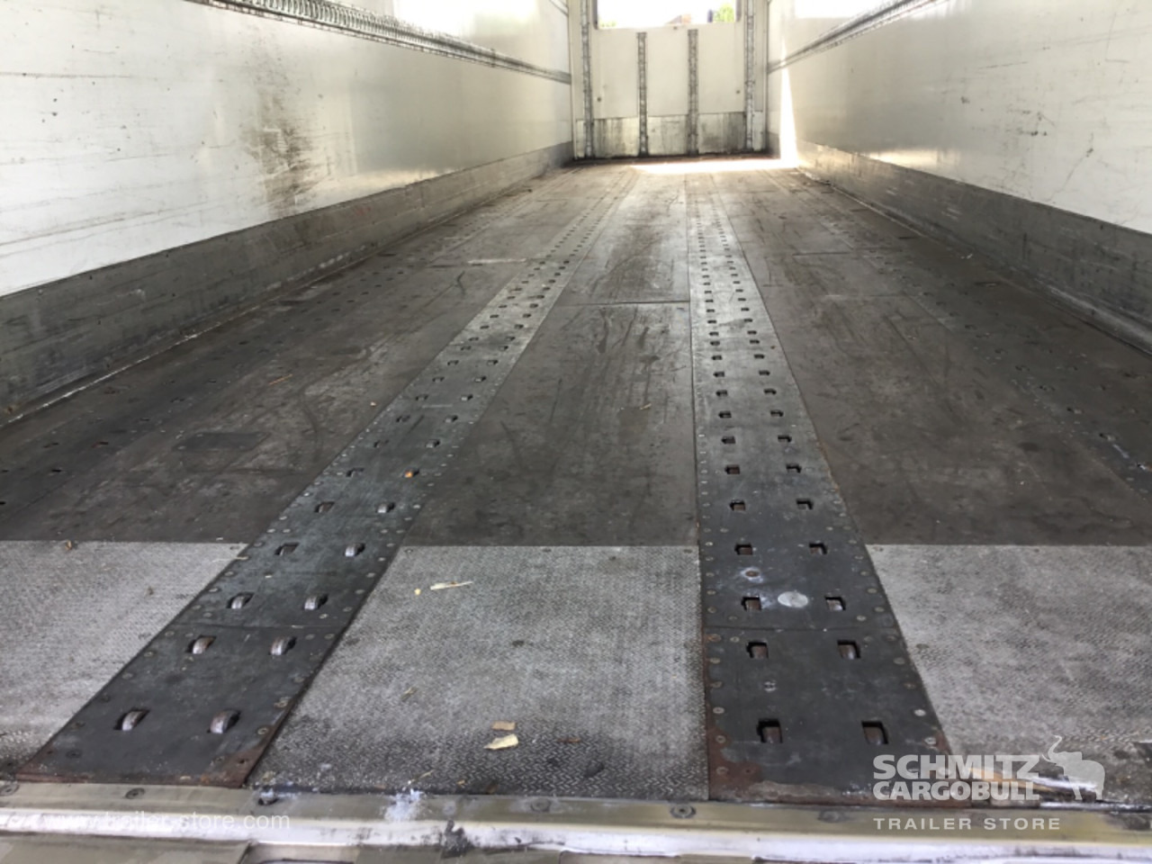 TALSON Dryfreight Standard - סמיטריילר בתיבה סגורה: תמונה 5 TALSON Dryfreight Standard - סמיטריילר בתיבה סגורה: תמונה 5