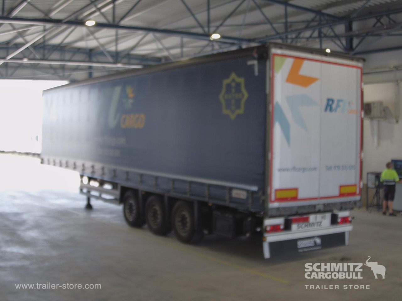 SCHMITZ Semiremolque Lona Standard - סמיטריילר עם וילונות צד: תמונה 2 SCHMITZ Semiremolque Lona Standard - סמיטריילר עם וילונות צד: תמונה 2