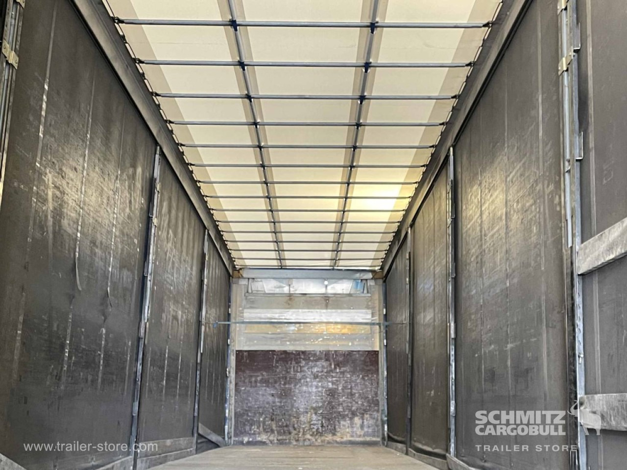 SCHMITZ Semiremolque Lona Standard - סמיטריילר עם וילונות צד: תמונה 4 SCHMITZ Semiremolque Lona Standard - סמיטריילר עם וילונות צד: תמונה 4