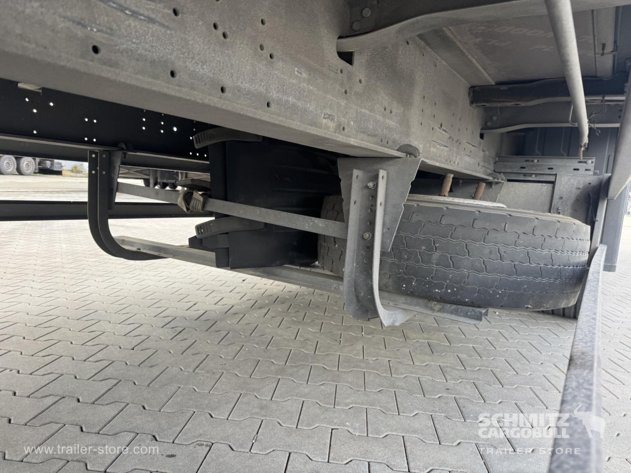SCHMITZ Curtainsider Mega - סמיטריילר עם וילונות צד: תמונה 2 SCHMITZ Curtainsider Mega - סמיטריילר עם וילונות צד: תמונה 2