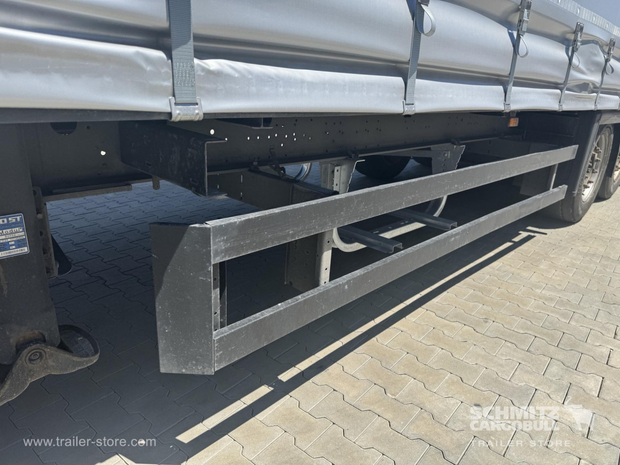 SCHMITZ Curtainsider Mega - סמיטריילר עם וילונות צד: תמונה 2 SCHMITZ Curtainsider Mega - סמיטריילר עם וילונות צד: תמונה 2
