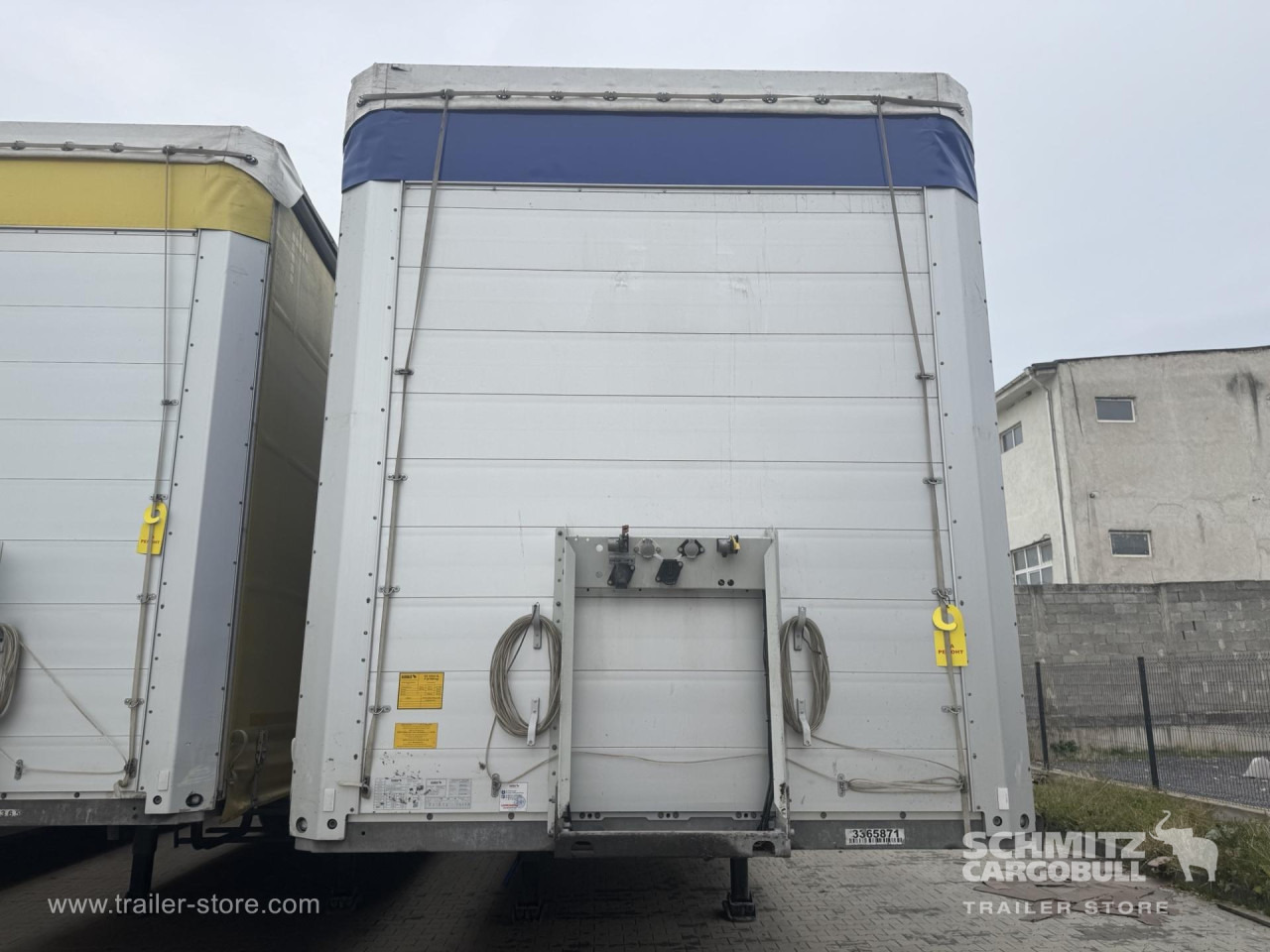 SCHMITZ Curtainsider Standard - סמיטריילר עם וילונות צד: תמונה 3 SCHMITZ Curtainsider Standard - סמיטריילר עם וילונות צד: תמונה 3