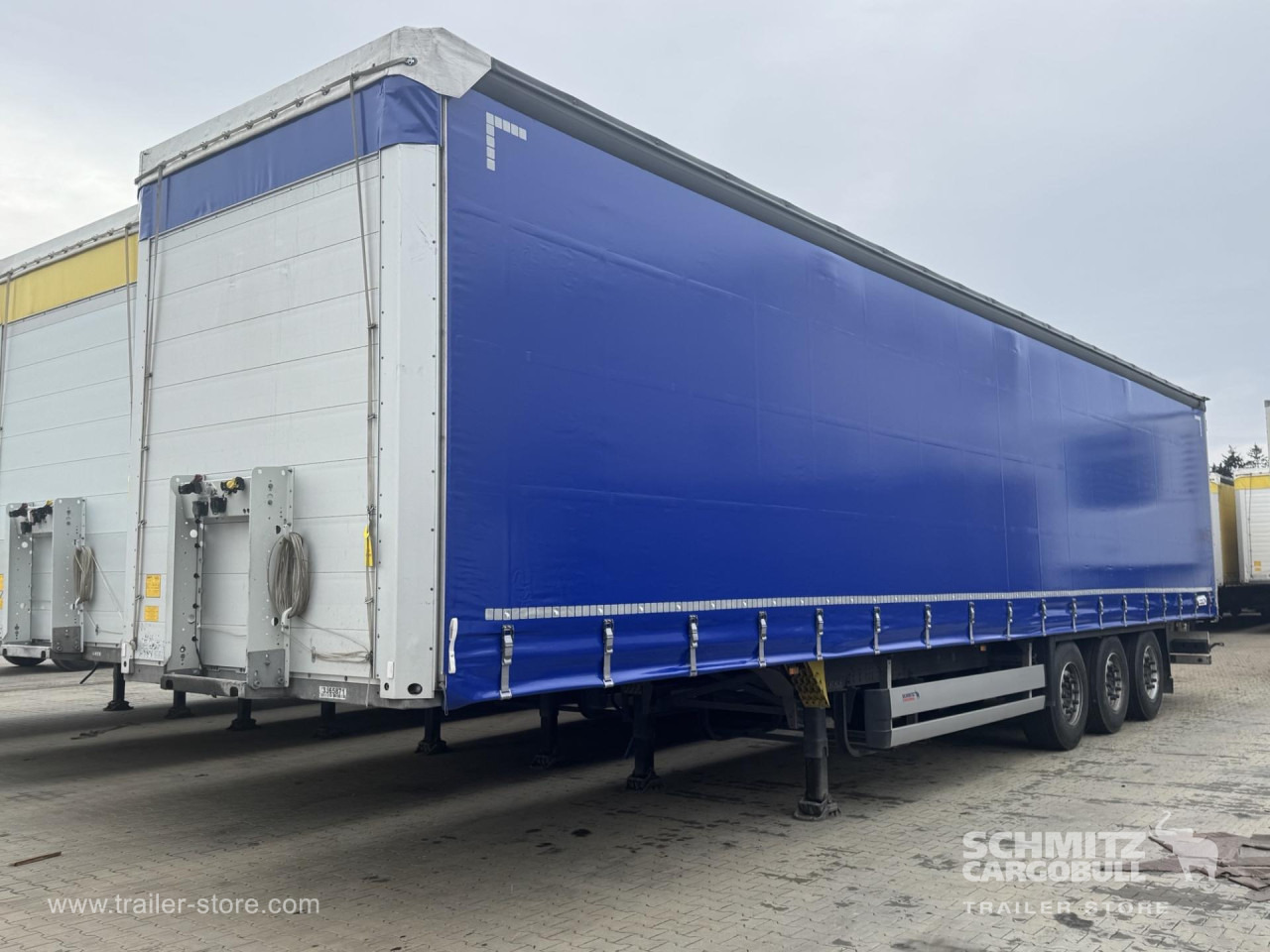 SCHMITZ Curtainsider Standard - סמיטריילר עם וילונות צד: תמונה 2 SCHMITZ Curtainsider Standard - סמיטריילר עם וילונות צד: תמונה 2