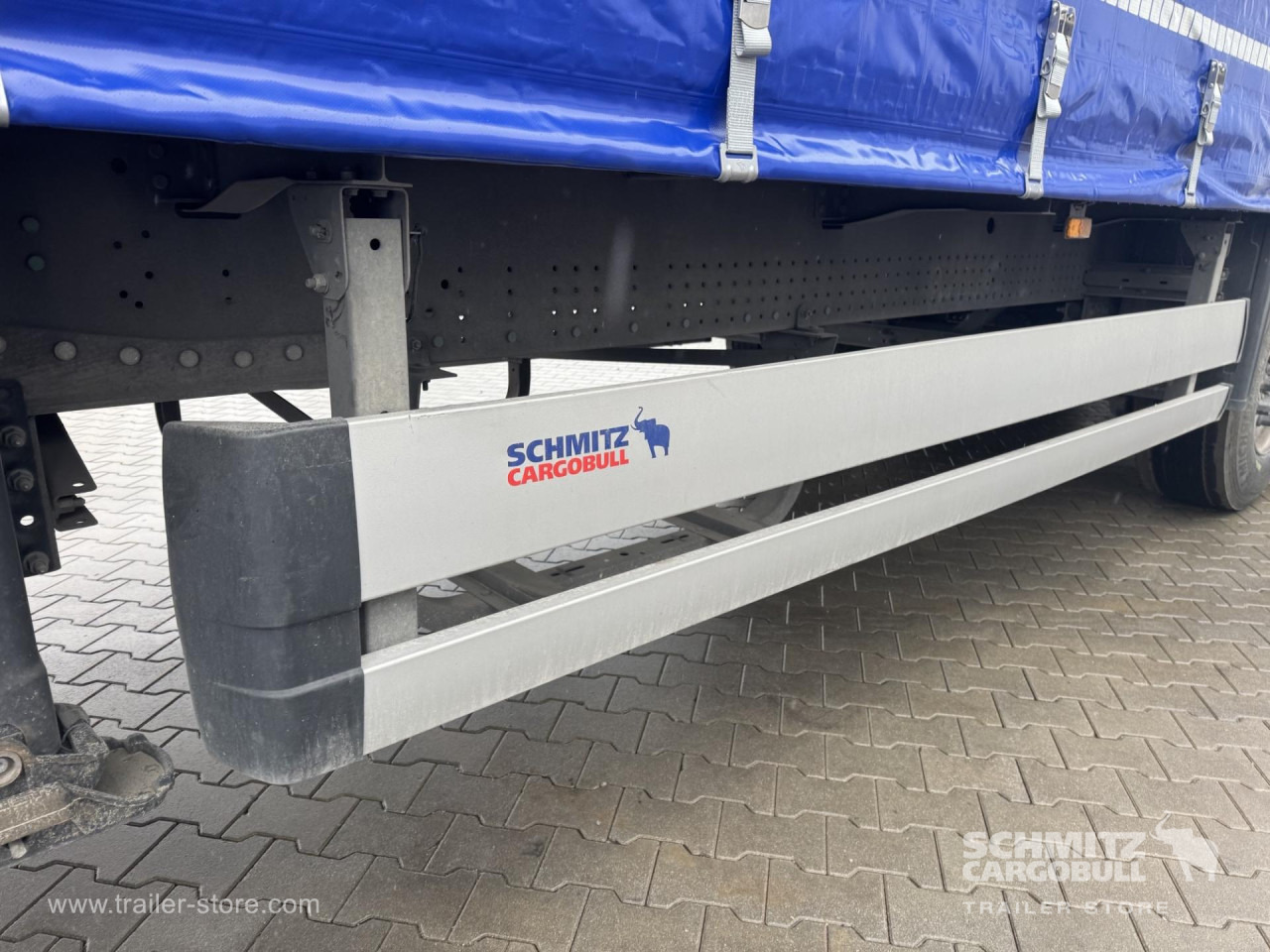 SCHMITZ Curtainsider Standard - סמיטריילר עם וילונות צד: תמונה 3 SCHMITZ Curtainsider Standard - סמיטריילר עם וילונות צד: תמונה 3
