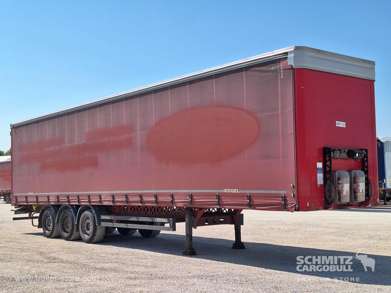 KOEGEL Curtainsider Standard - סמיטריילר עם וילונות צד: תמונה 1 KOEGEL Curtainsider Standard - סמיטריילר עם וילונות צד: תמונה 1
