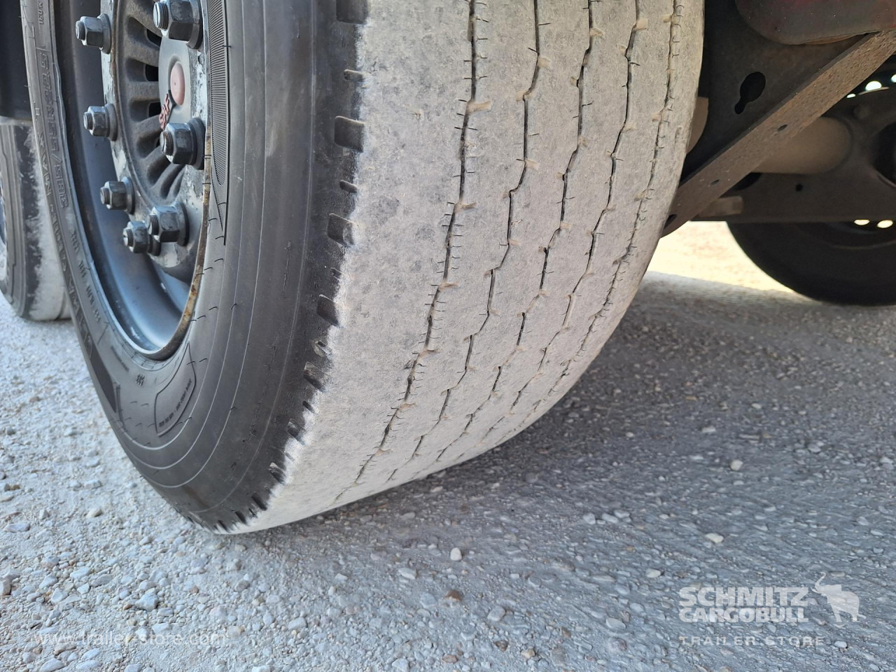 KOEGEL Curtainsider Standard - סמיטריילר עם וילונות צד: תמונה 2 KOEGEL Curtainsider Standard - סמיטריילר עם וילונות צד: תמונה 2