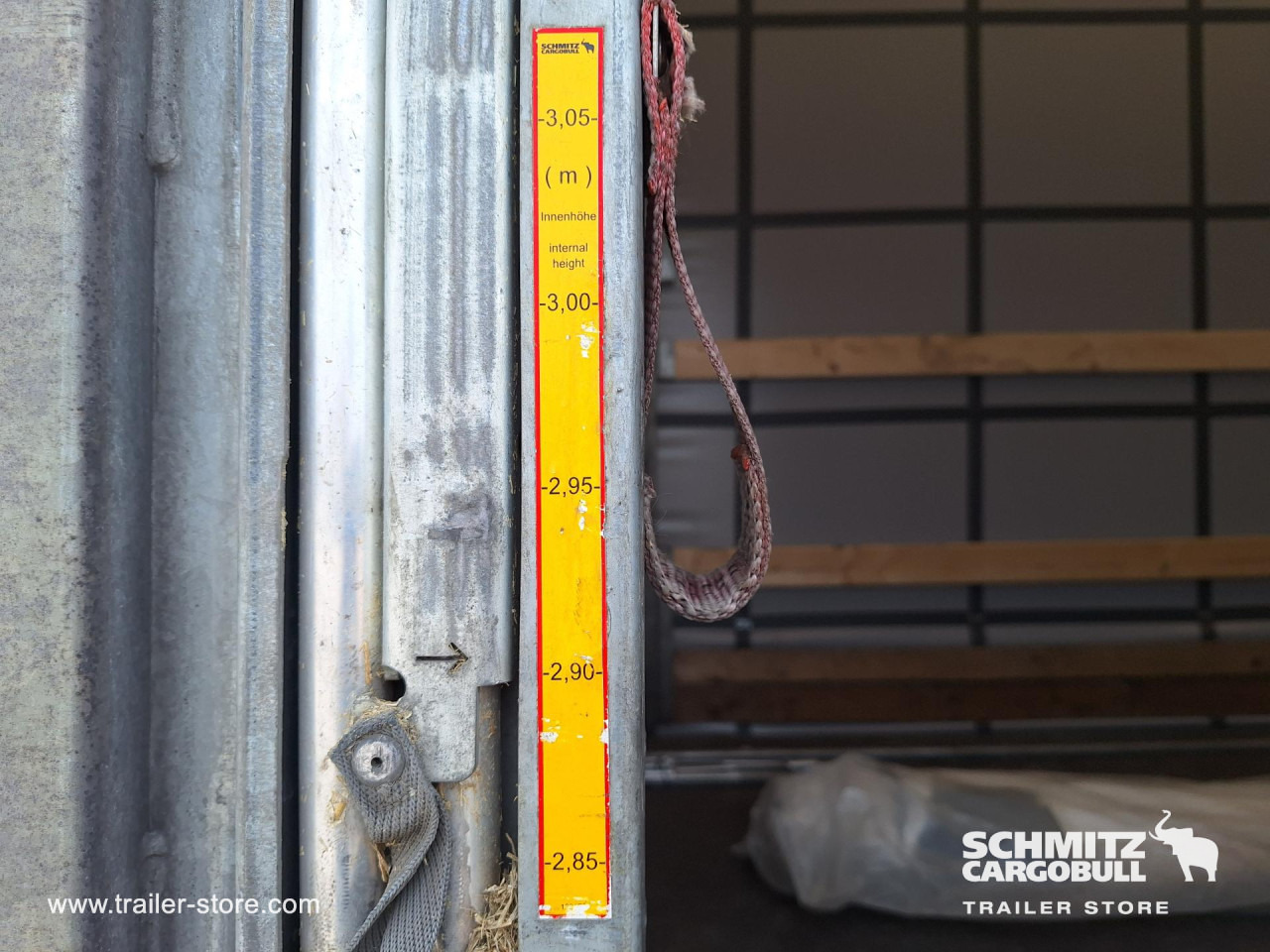 SCHMITZ Curtainsider Mega - סמיטריילר עם וילונות צד: תמונה 5 SCHMITZ Curtainsider Mega - סמיטריילר עם וילונות צד: תמונה 5