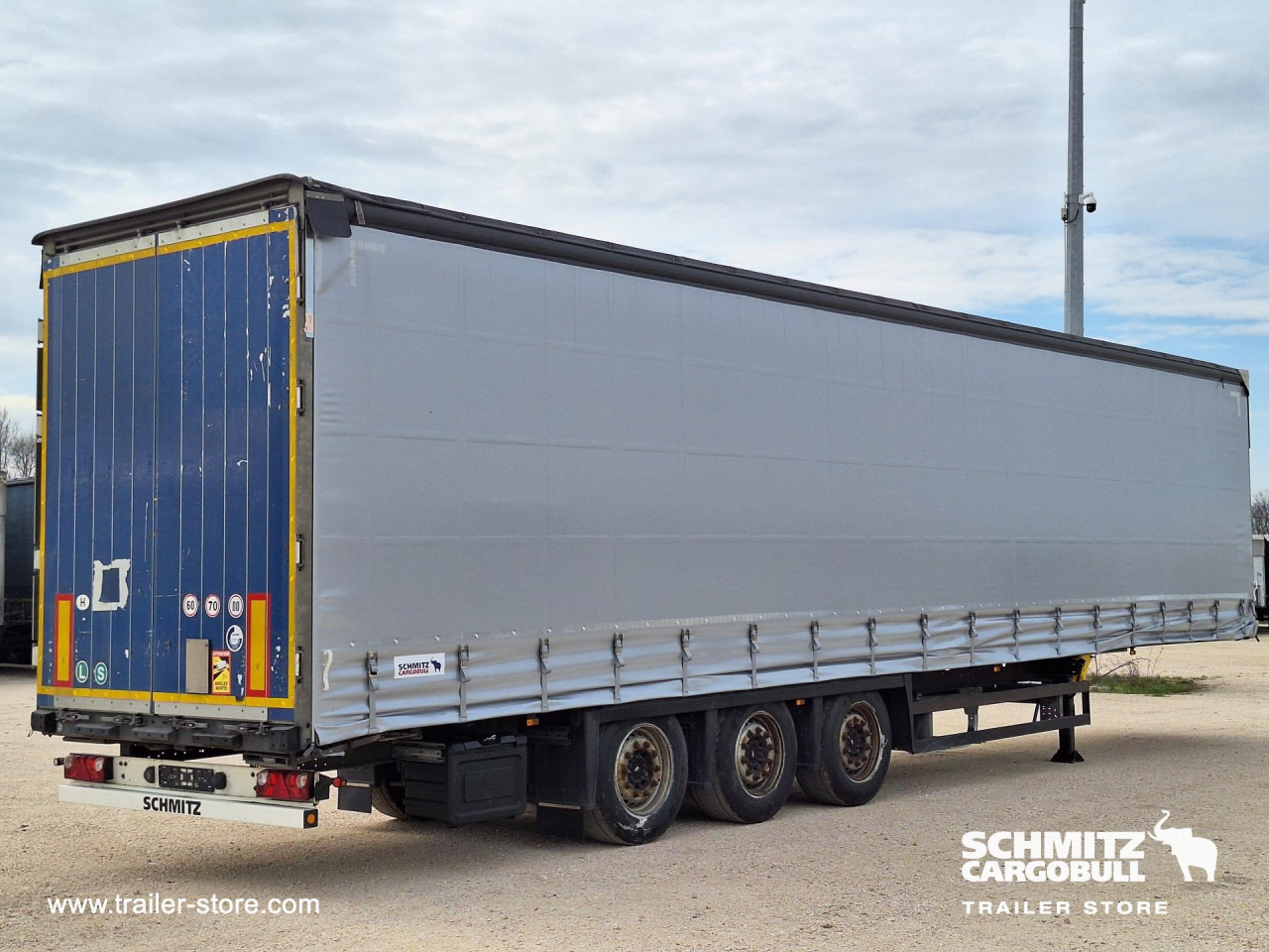 סמיטריילר עם וילונות צד SCHMITZ Curtainsider Mega: תמונה 1