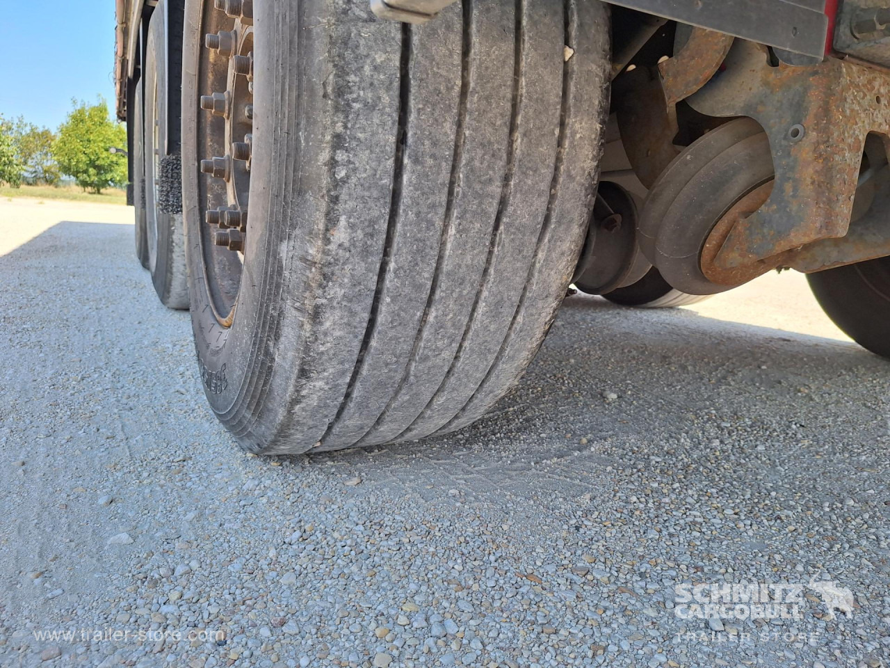 SCHMITZ Curtainsider Standard - סמיטריילר עם וילונות צד: תמונה 3 SCHMITZ Curtainsider Standard - סמיטריילר עם וילונות צד: תמונה 3