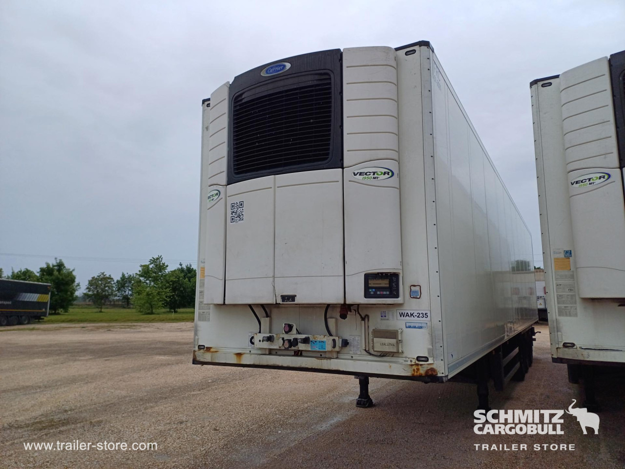 SCHMITZ Reefer Standard - סמיטריילר איזותרמי: תמונה 1 SCHMITZ Reefer Standard - סמיטריילר איזותרמי: תמונה 1