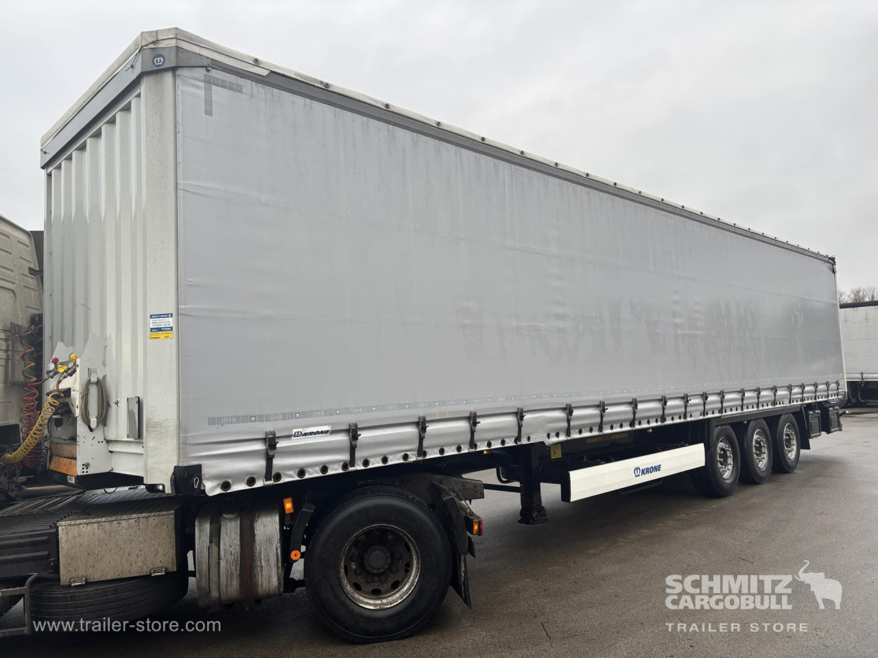 סמיטריילר עם וילונות צד KRONE Curtainsider Standard: תמונה 8 סמיטריילר עם וילונות צד KRONE Curtainsider Standard: תמונה 8