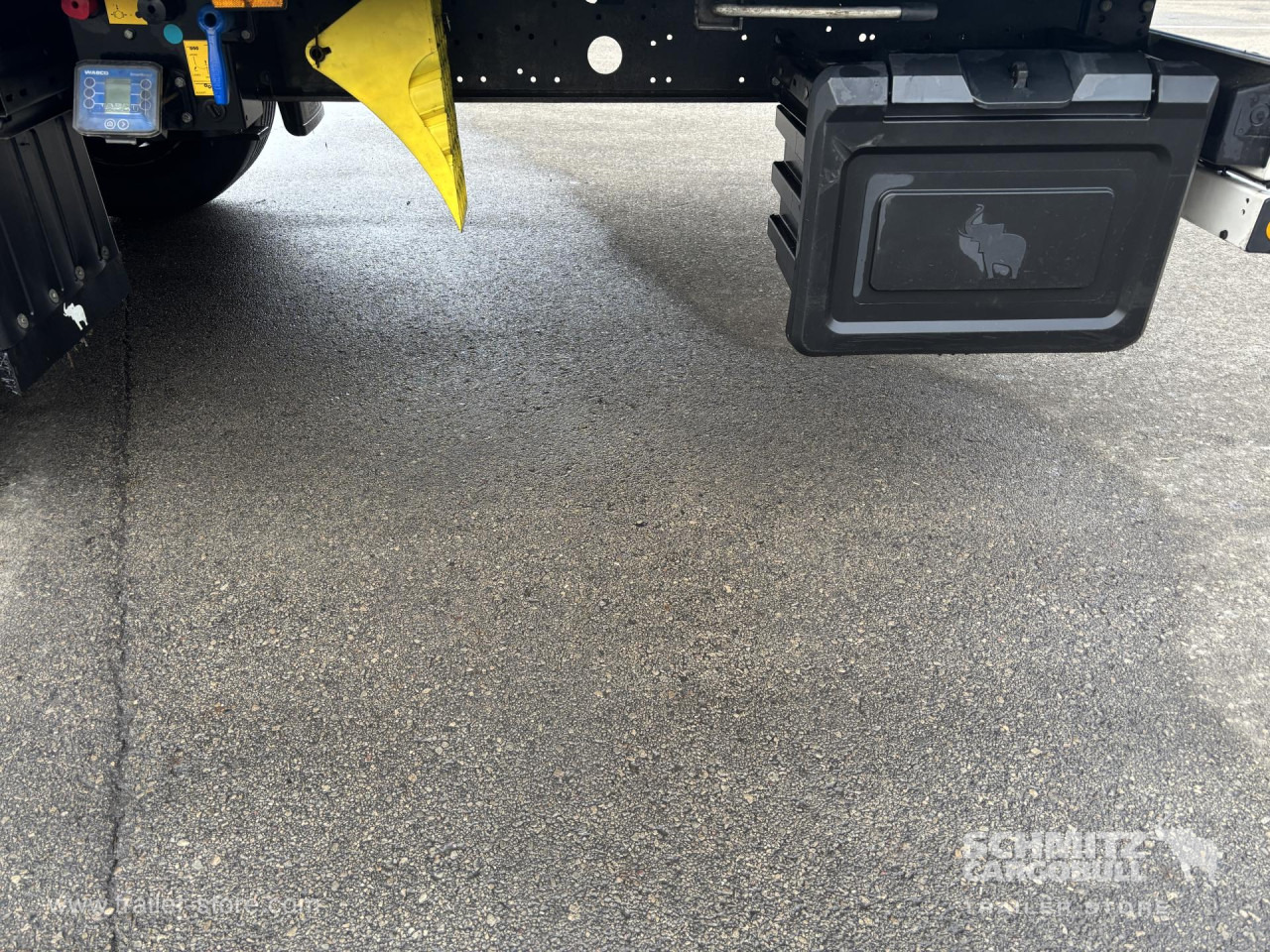 SCHMITZ Curtainsider Mega - סמיטריילר עם וילונות צד: תמונה 4 SCHMITZ Curtainsider Mega - סמיטריילר עם וילונות צד: תמונה 4