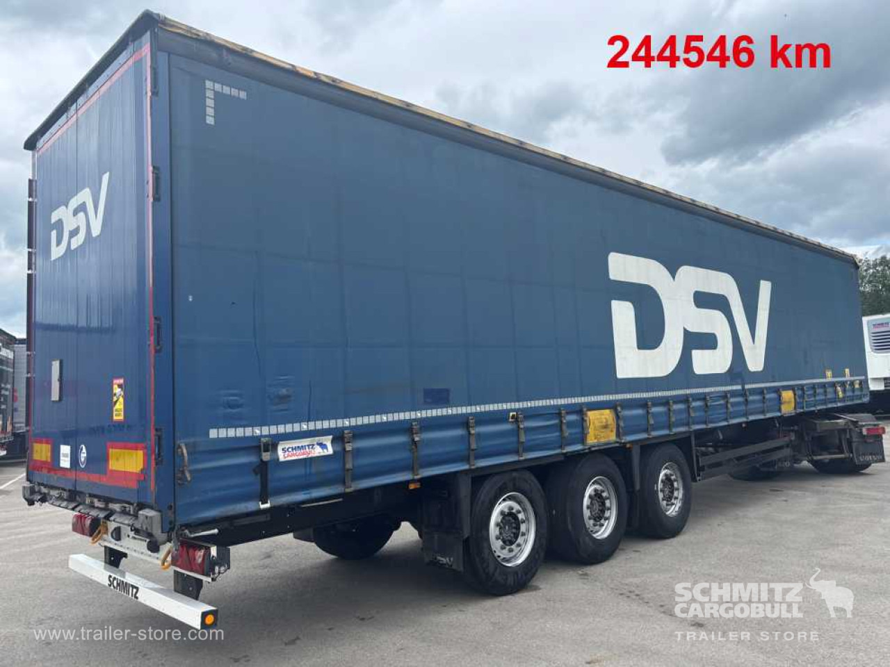 SCHMITZ Curtainsider Standard - סמיטריילר עם וילונות צד: תמונה 1 SCHMITZ Curtainsider Standard - סמיטריילר עם וילונות צד: תמונה 1