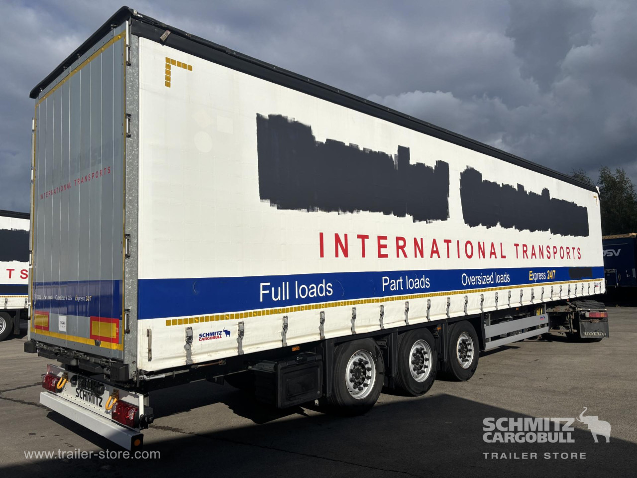 SCHMITZ Curtainsider Standard - סמיטריילר עם וילונות צד: תמונה 1 SCHMITZ Curtainsider Standard - סמיטריילר עם וילונות צד: תמונה 1