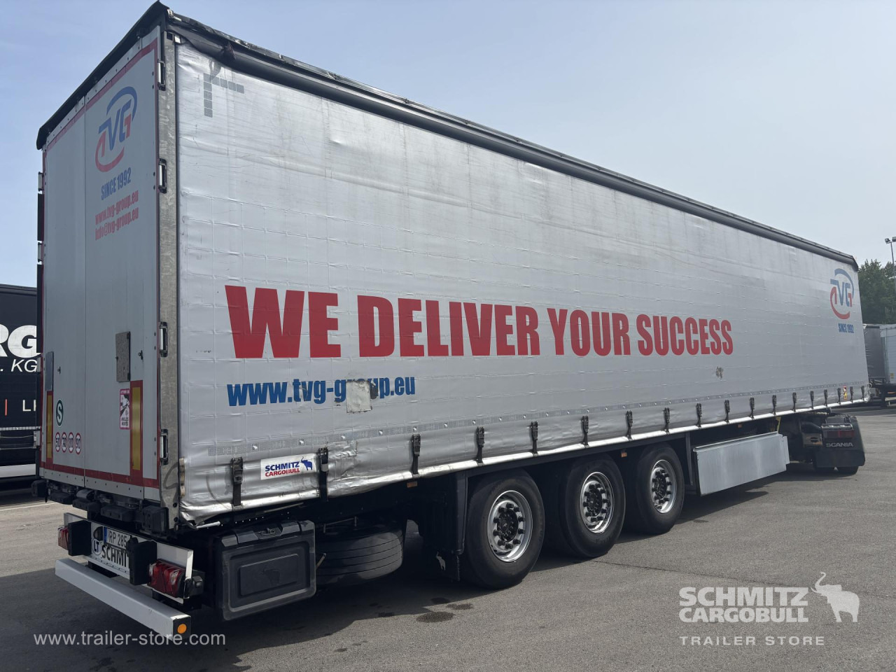 SCHMITZ Curtainsider Standard - סמיטריילר עם וילונות צד: תמונה 1 SCHMITZ Curtainsider Standard - סמיטריילר עם וילונות צד: תמונה 1