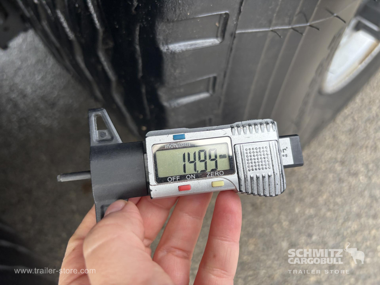 SCHMITZ Curtainsider Standard - סמיטריילר עם וילונות צד: תמונה 4 SCHMITZ Curtainsider Standard - סמיטריילר עם וילונות צד: תמונה 4