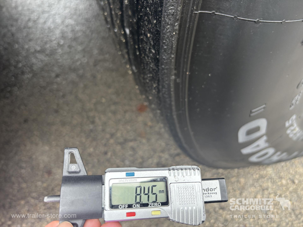 SCHMITZ Curtainsider Standard - סמיטריילר עם וילונות צד: תמונה 3 SCHMITZ Curtainsider Standard - סמיטריילר עם וילונות צד: תמונה 3