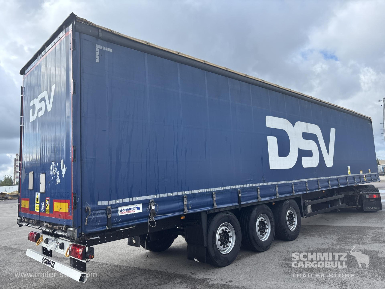 SCHMITZ Curtainsider Standard - סמיטריילר עם וילונות צד: תמונה 1 SCHMITZ Curtainsider Standard - סמיטריילר עם וילונות צד: תמונה 1
