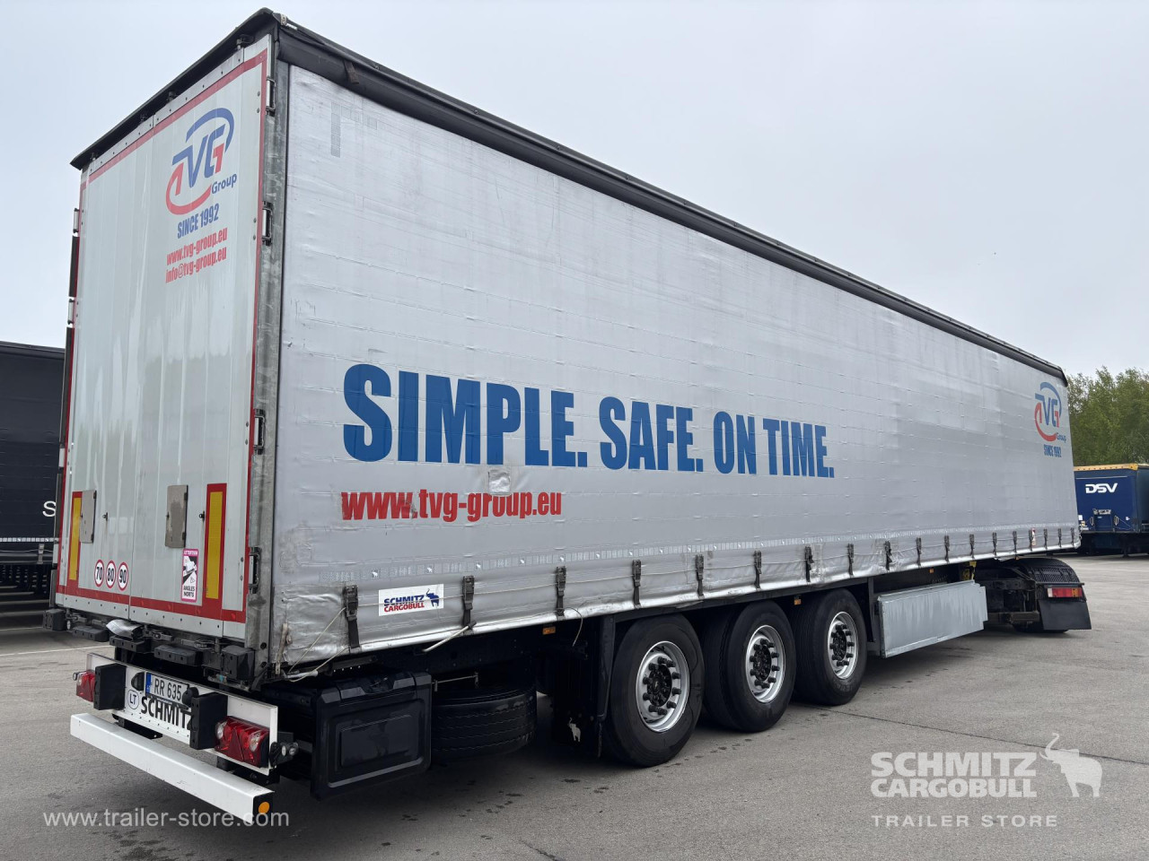 SCHMITZ Curtainsider Standard - סמיטריילר עם וילונות צד: תמונה 1 SCHMITZ Curtainsider Standard - סמיטריילר עם וילונות צד: תמונה 1