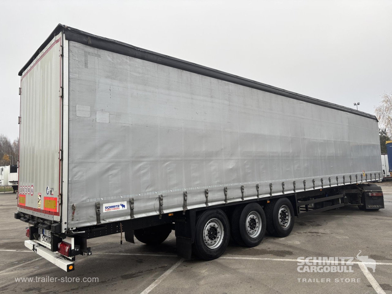 SCHMITZ Curtainsider Standard - סמיטריילר עם וילונות צד: תמונה 1 SCHMITZ Curtainsider Standard - סמיטריילר עם וילונות צד: תמונה 1