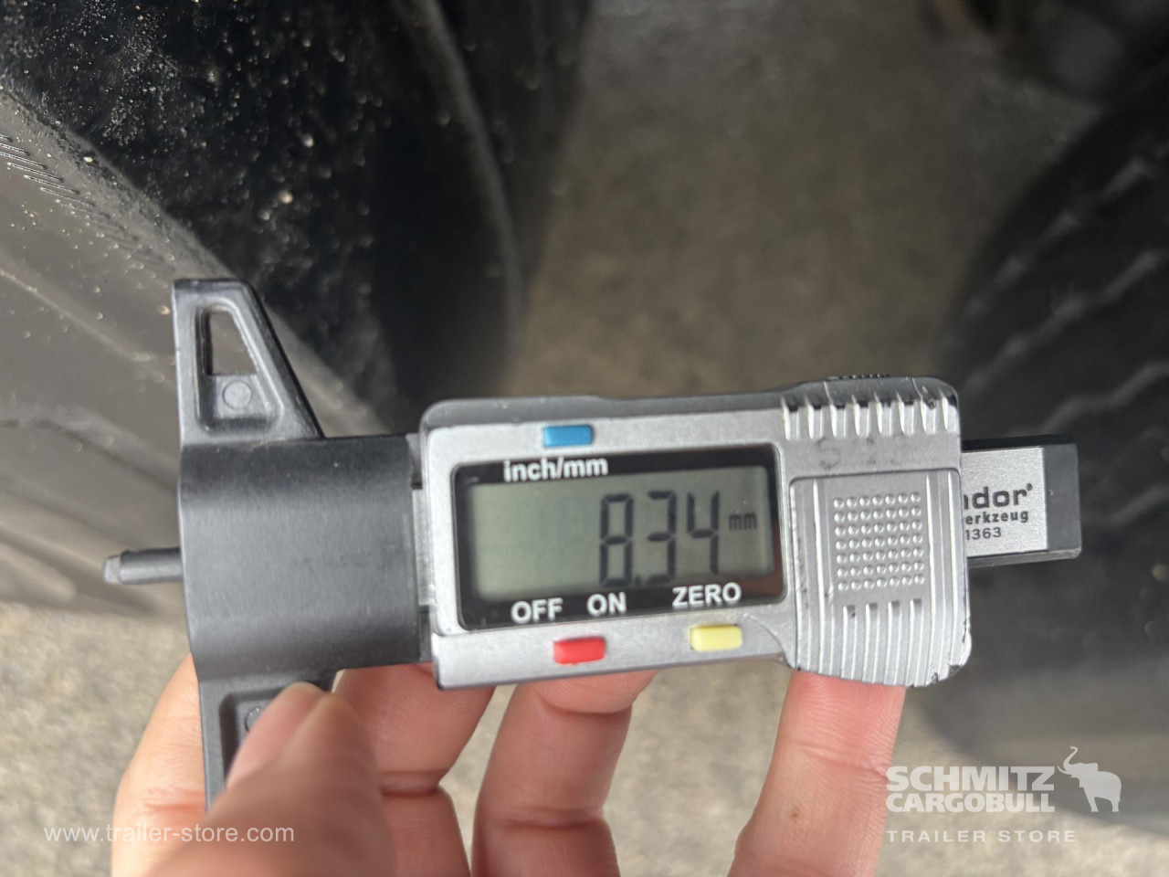 SCHMITZ Curtainsider Standard - סמיטריילר עם וילונות צד: תמונה 4 SCHMITZ Curtainsider Standard - סמיטריילר עם וילונות צד: תמונה 4