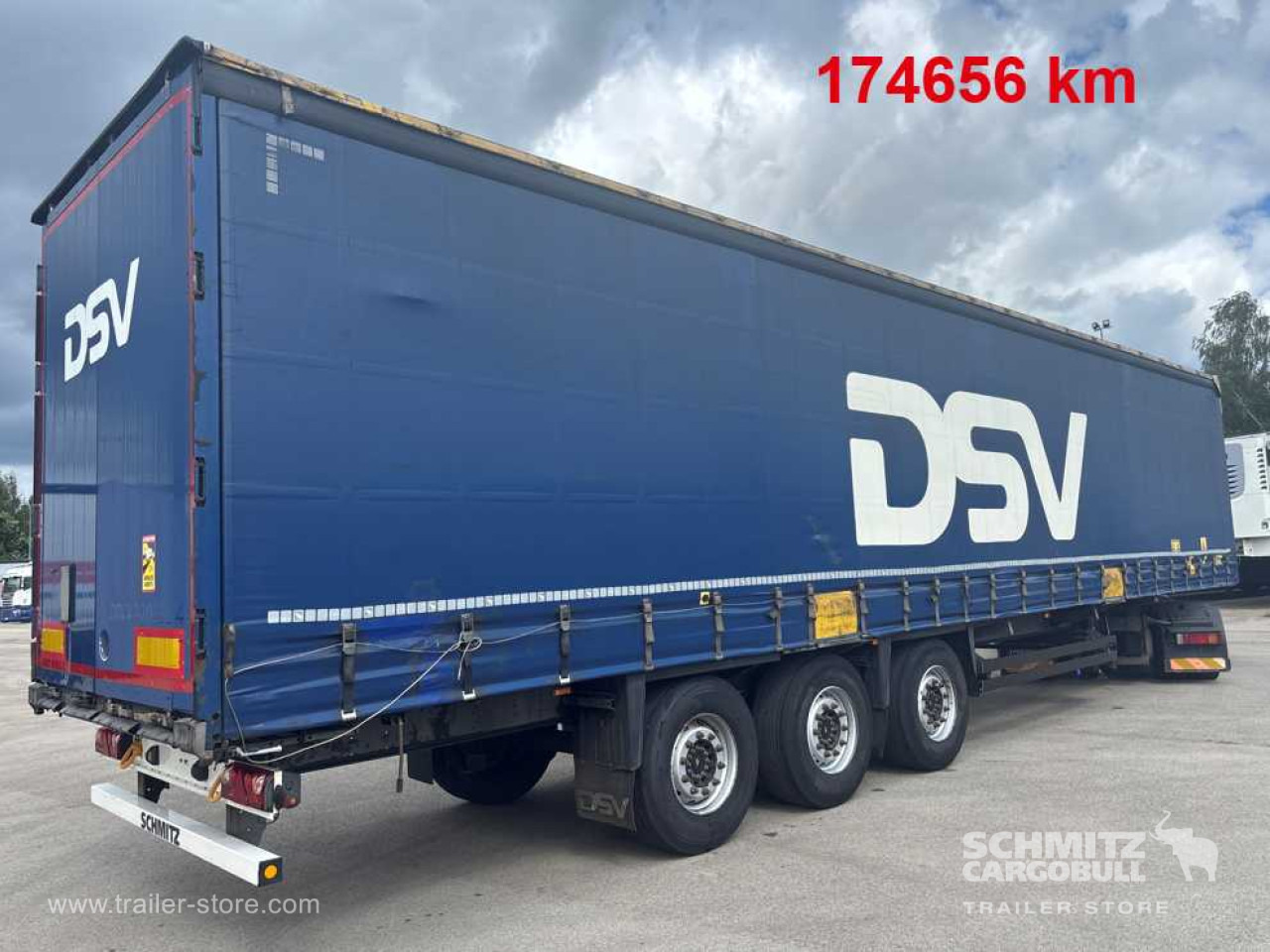 SCHMITZ Curtainsider Standard - סמיטריילר עם וילונות צד: תמונה 1 SCHMITZ Curtainsider Standard - סמיטריילר עם וילונות צד: תמונה 1